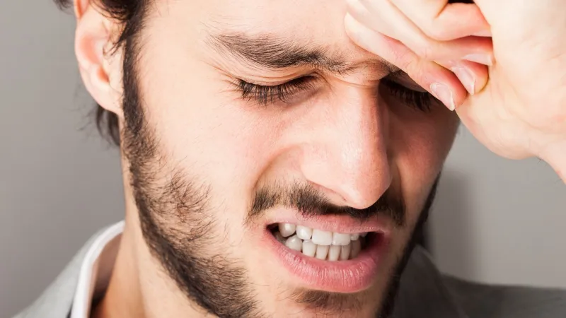 ثلاث عادات يومية خفية تسرق ذكاءك دون أن تدري 