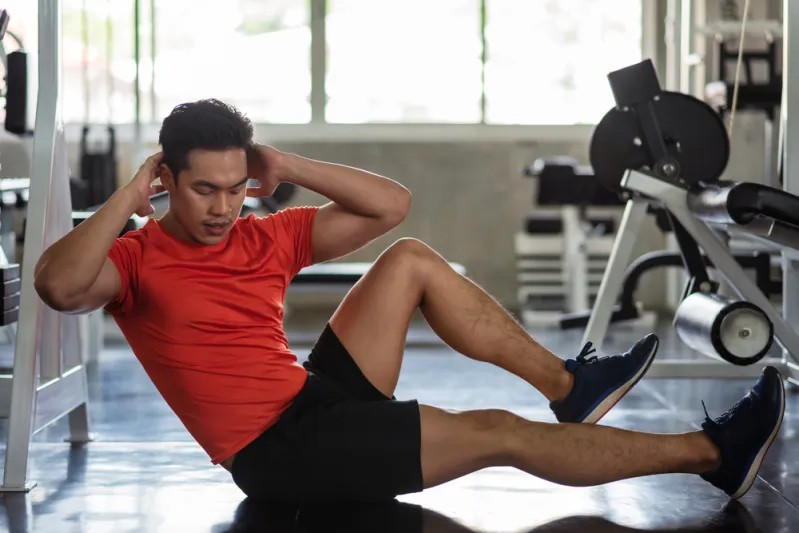 ما الذي يحدد شكل عضلات البطن؟ الخبراء يجيبون