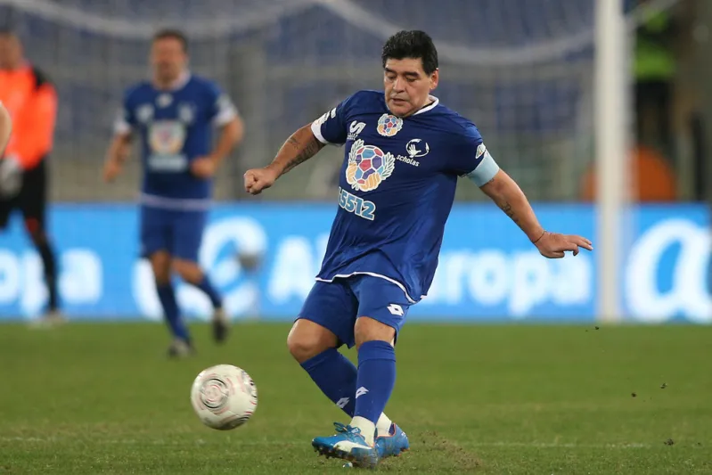 نسخة من مارادونا.. موهبة ريال مدريد تخطف الأنظار بهدف خرافي (فيديو)