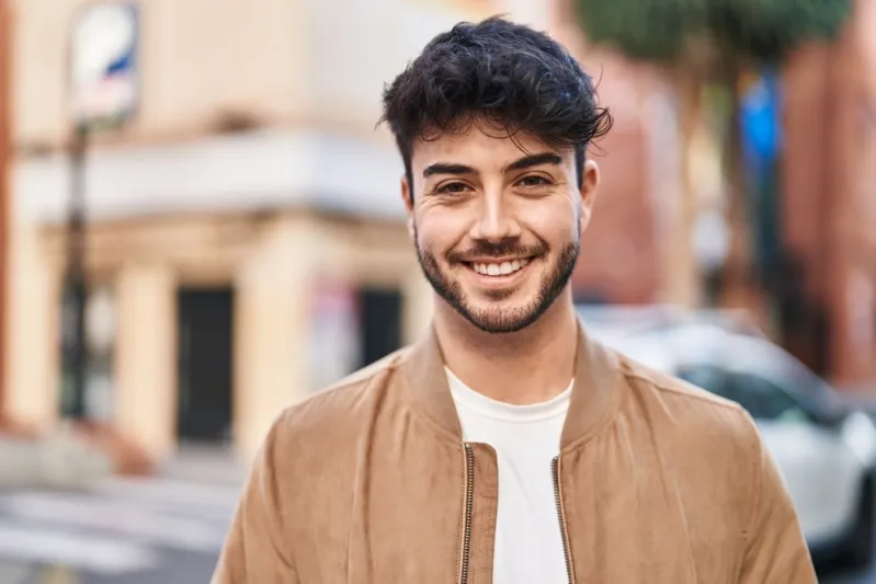 ليست في المال.. دراسة تكشف سر السعادة الحقيقية 