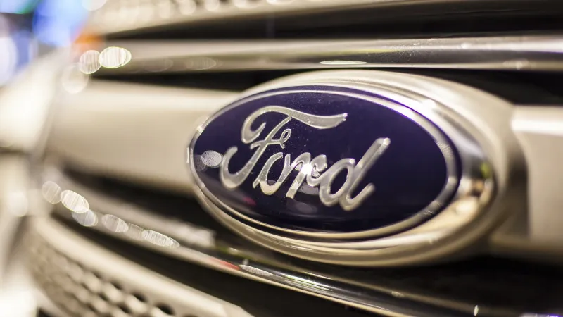 ابتكار مثير للجدل.. فورد تطور نظامًا يقرأ الشفاه داخل السيارة