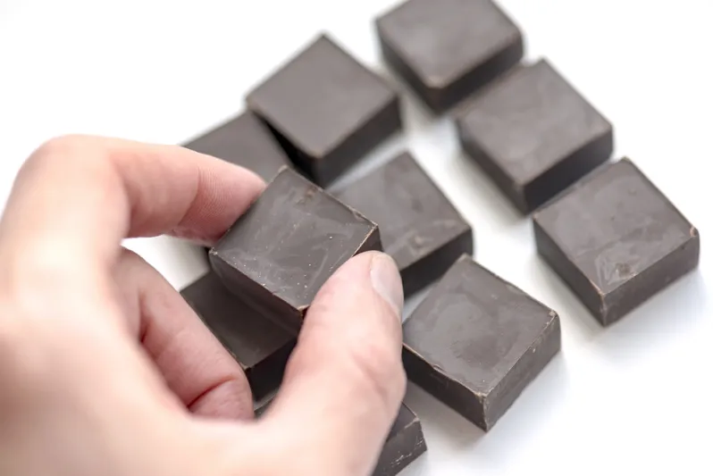 كيف أصبحت الشوكولاتة وسيلة للهروب من ضغوط العالم الرقمي؟ (فيديو)