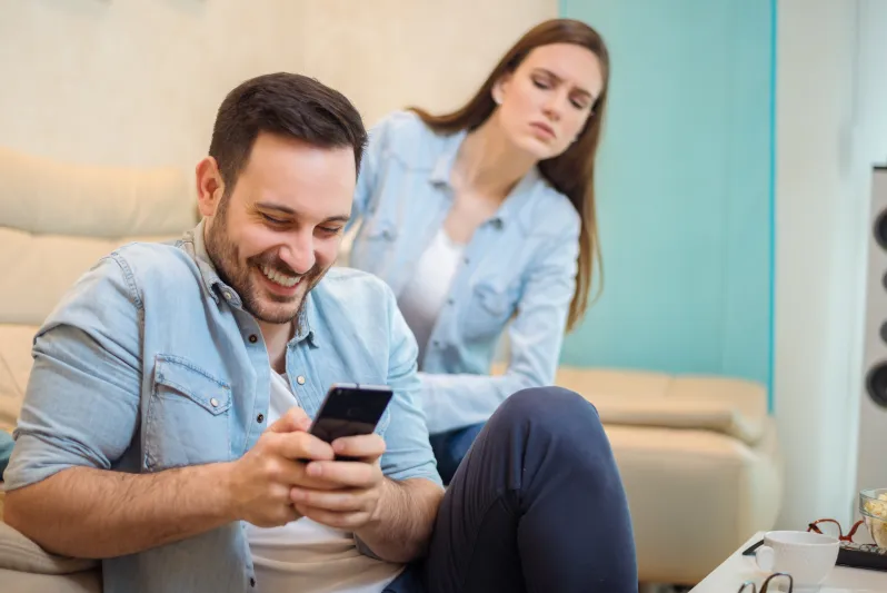الغيرة من الماضي.. أسبابها وكيفية التعامل معها بتوازن