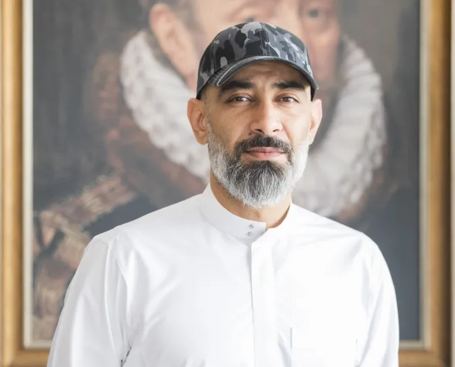 قصي خضر يروي رحلة شغفه بالتمثيل وكواليس "حفرة جهنم" في حوار خاص مع «الرجل»