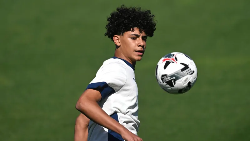 ريال مدريد يحسم موقفه من نجل رونالدو: ما مستقبل كريستيانو جونيور؟
