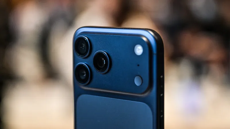 مفاجأة لعشاق آبل.. تسريبات جديدة حول تصميم iPhone 18 Pro