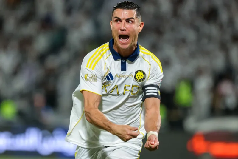 "لنجعلها ليلة حاسمة".. رونالدو يزيد حماس جماهير النصر قبل صدام الهلال