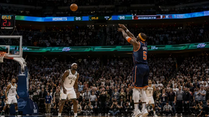 أبعد الثلاثيات في تاريخ NBA.. تسديدات كسرت حدود المنطق