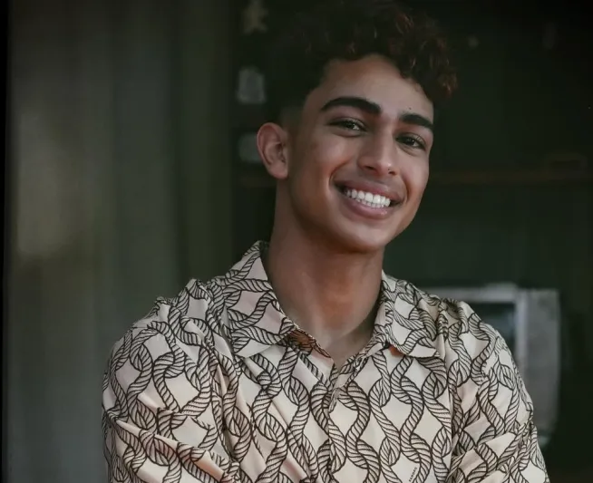 نجم هادئ يبني نفسه من "صوت وصورة" إلى "إذما".. حمزة دياب يتحدث إلى "الرجل"