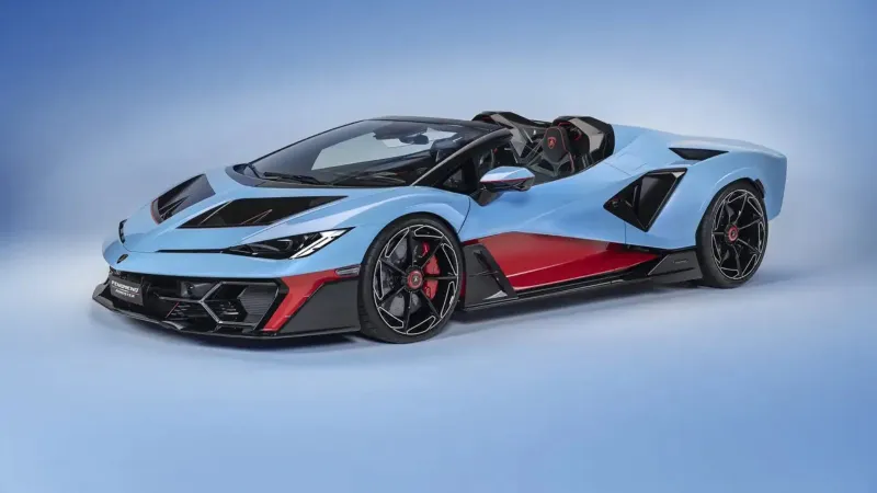 Fenomeno Roadster.. لامبورجيني تكشف أقوى رودستر في تاريخها