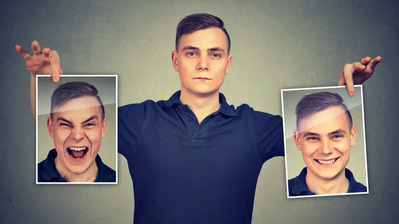 بين الدموع والابتسامة.. لماذا تختلط مشاعرنا في لحظة واحدة؟ 