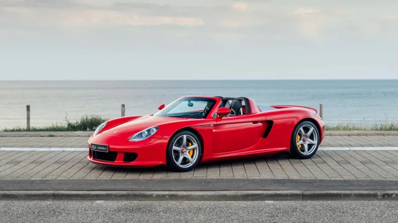 Porsche Carrera GT.. السيارة الأندر عالميًا تتحدى الزمن