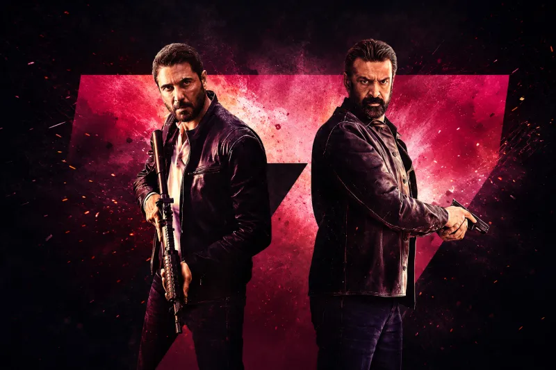 تركي آل الشيخ يجمع مشاهير العرب في عرض خاص لـ "7DOGS" (فيديو)