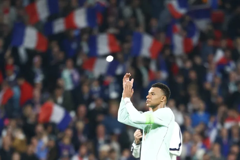 هل كيليان مبابي أغلى لاعبي المنتخب الفرنسي؟ 