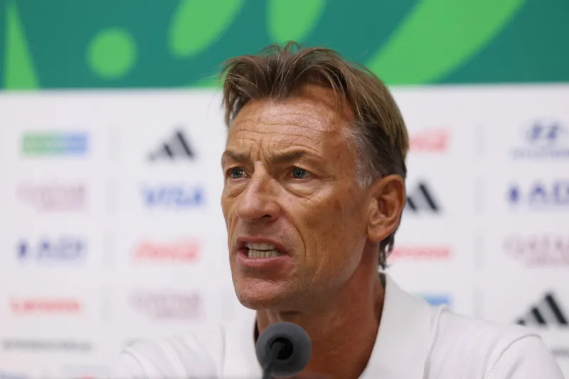 رينارد يطالب لاعبي المنتخب التونسي بـ"مباراة كرامة" أمام هولندا 