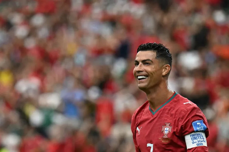 ما الأسماء التي كتبها كريستيانو رونالدو على حذائه في كأس العالم؟