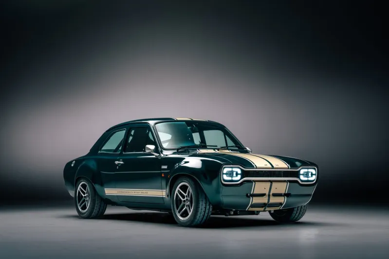 بعد إعادتها للحياة.. تعرف على سعر ومواصفات Ford Escort RS