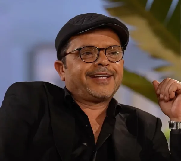 "كان ناقصهم الغوريلا".. محمد هنيدي يمازح جمهور كأس العالم 2026 بطريقته الخاصة (فيديو)