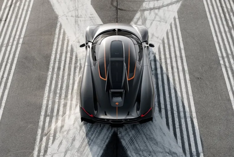 سيارة Koenigsegg Jesko.. سيمفونية ميكانيكية تعزف لحن السرعة المستحيلة (فيديو)