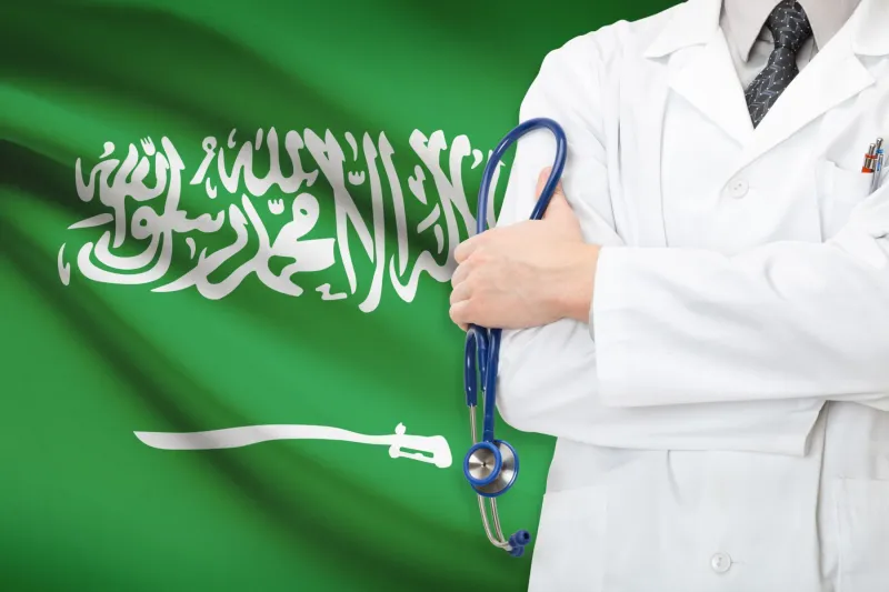 العمر الافتراضي يقترب من الـ80 وتغطية سكانية بـ97%.. قفزات تاريخية في مؤشرات الصحة العامة بالمملكة