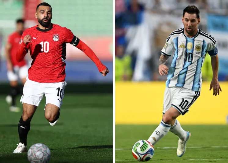 صراع الـ 90 دقيقة.. ماذا حدث عندما تلاقت أقدام صلاح وميسي؟