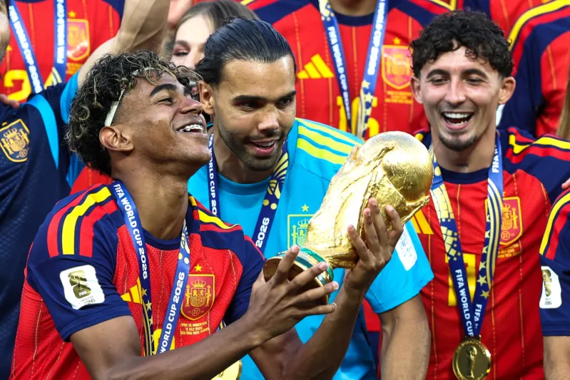 كم تبلغ ثروة لامين يامال بطل كأس العالم 2026؟
