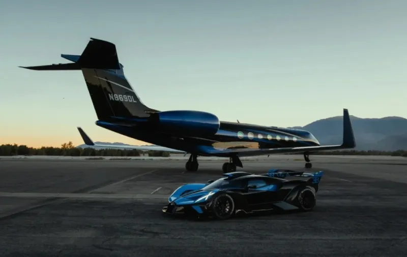 أغلى تنسيق في العالم: بوغاتي بوليد وغلف ستريم G550 بلون واحد