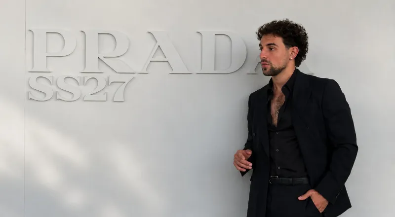 سابقة عربية جديدة.. سانت ليفانت سفيراً لـ Prada