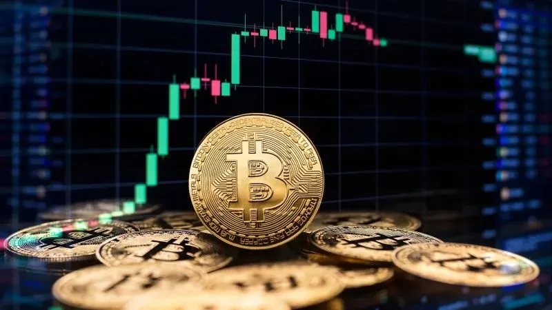 استقرار بيتكوين عند هذا المستوى.. والعملات الرقمية تتحرك وسط تباين الأداء