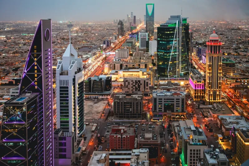 السعودية: تسارع ملحوظ في نشاط القطاع الخاص غير النفطي
