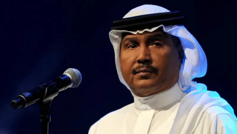 محمد عبده يقدم واجب العزاء في رفيق دربه الموسيقار عمر البركاتي بجدة