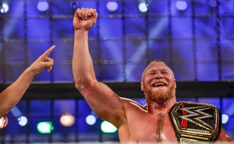 بعد اعتزاله رسميًا.. كم حصد بروك ليسنر داخل حلبة WWE؟