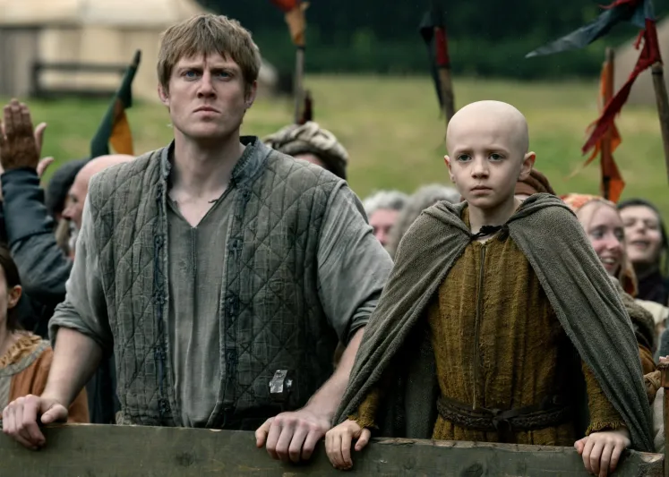 تأخير عرض الموسم الثاني من "A Knight of the Seven Kingdoms" بعد انتهاء تصويره يضع HBO في مأزق