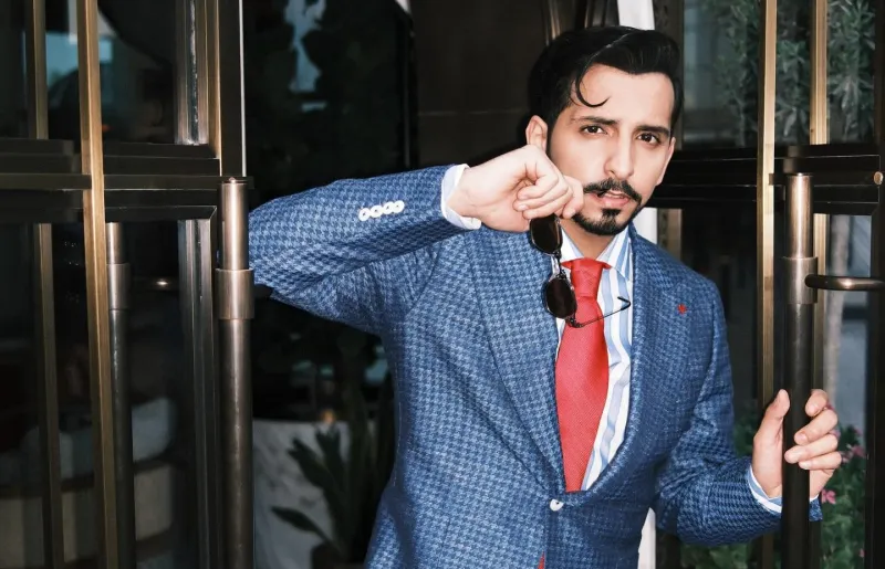 تركي الشدادي يكشف للرجل تفاصيل دوره في "أحمر ولا أبيض" (فيديو)