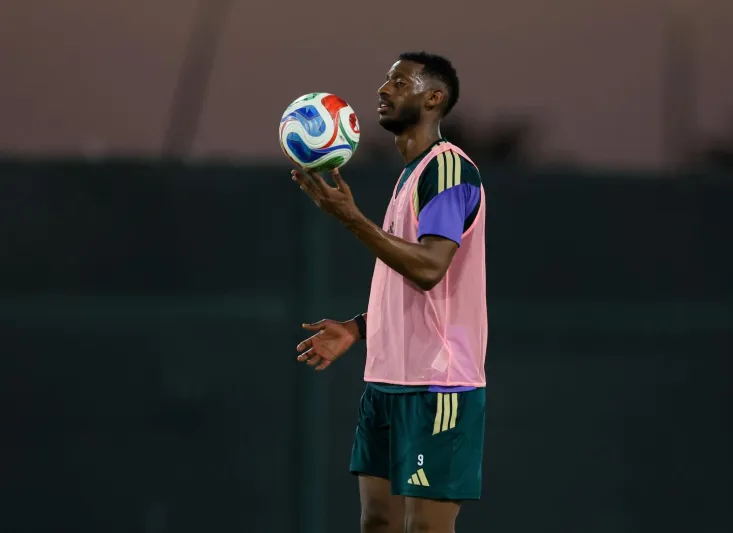 من هو عبد الله رديف: نجم الهلال الذي اقتنصه الأهلي؟