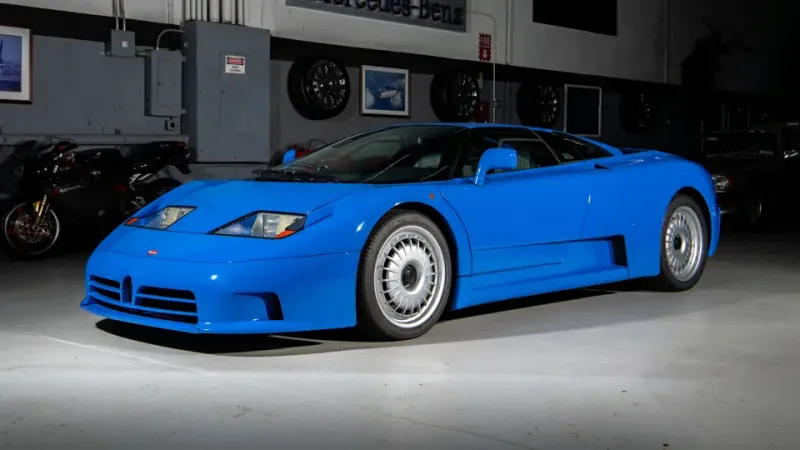 بوغاتي EB110 GT.. تحفة نادرة تتجه إلى مزاد مونتيري بسعر يتجاوز مليوني دولار