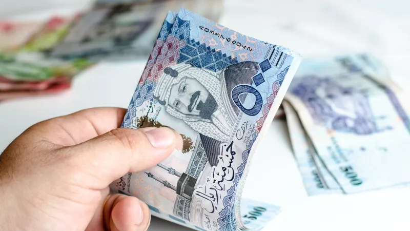 كيف تحركت أسعار العملات مقابل الريال السعودي اليوم الأربعاء؟