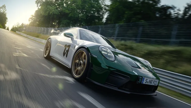 100 نسخة فقط.. أسرار بورشه 911 GT3 100 Jahre Nürburgring التي تحتفي بأسطورة نوربورغرينغ