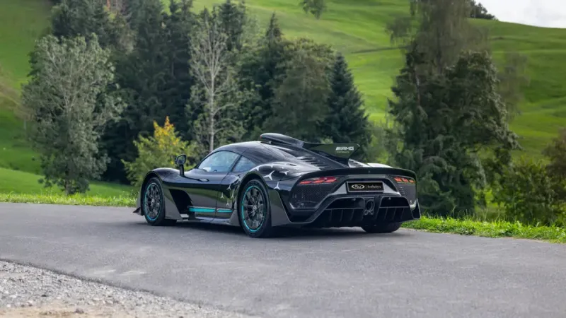 بسعر يتجاوز 3 ملايين دولار.. عرض Mercedes-AMG ONE نادرة للبيع في مزاد علني
