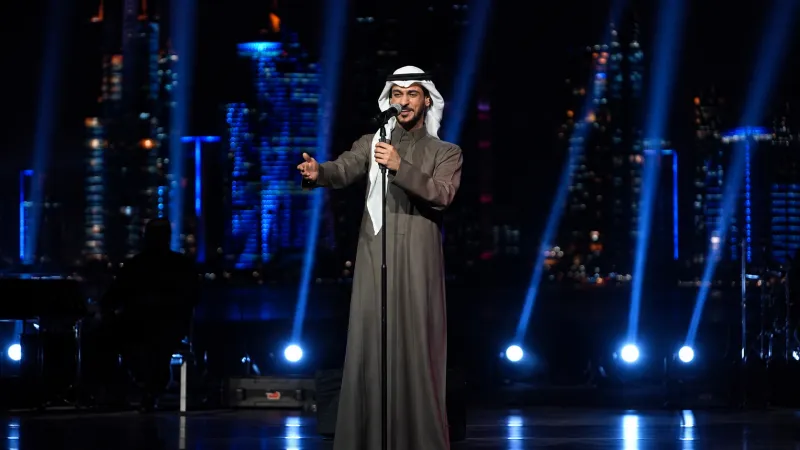 الجمهور السعودي يحتفل بعقد قران عايض خلال حفله في الرياض (فيديو)