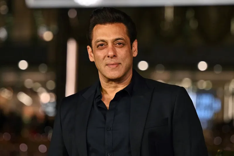 سلمان خان آخرهم.. مشاهير وقعوا في فخ AI