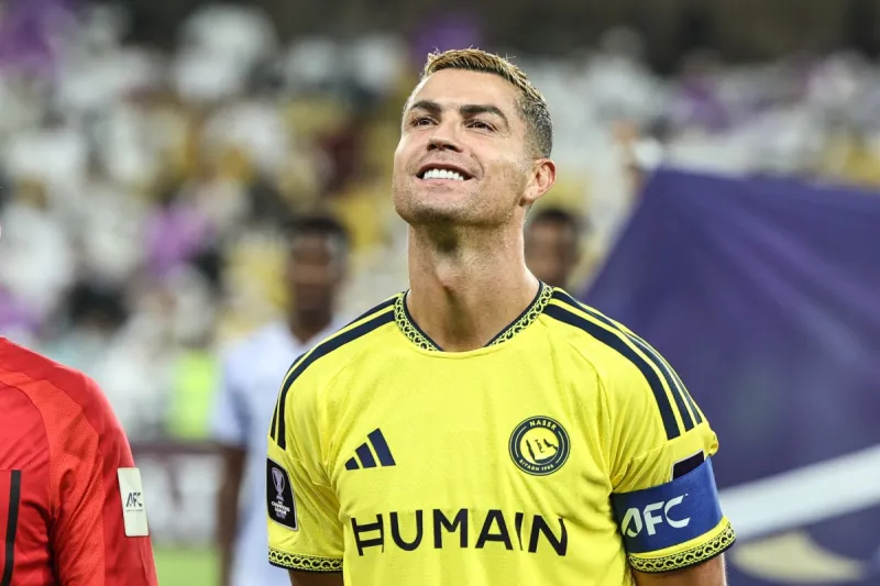 رونالدو يشارك نجله فرحة ثنائية النصر أمام الأهلي (فيديو)