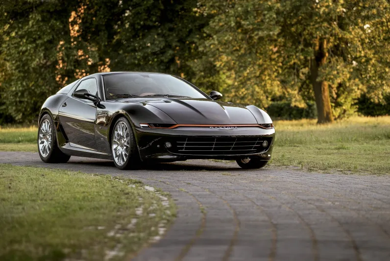 Daytona Shooting Brake Hommage.. الساحرة ذات الرداء الأسود 