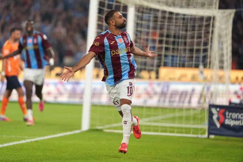بعد قفز الأرباح.. كم سيحصل محمد صلاح من مبيعات قمصانه مع طرابزون؟