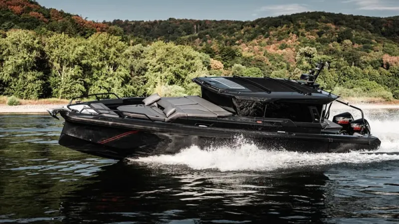 Brabus تنقل فخامة سياراتها إلى البحر.. قوارب بقوة تصل إلى 1000 حصان