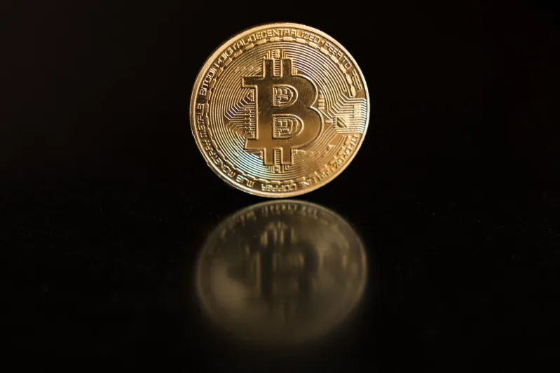 أداء العملات الرقمية اليوم.. ارتفاع بيتكوين وإيثيريوم وBNB وسط تباين في الأسواق