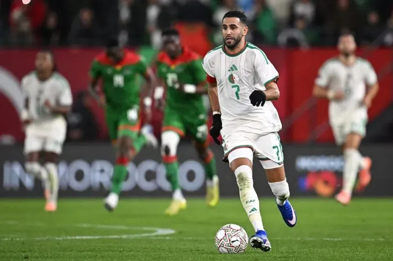 كم تبلغ القيمة السوقية لرياض محرز بعد انتقاله إلى الشمال القطري؟