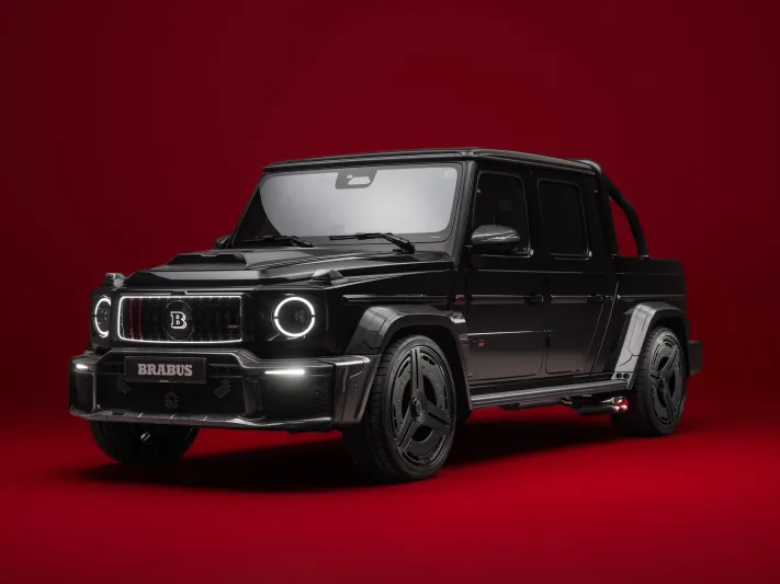من سيارة دفع رباعي إلى بيك أب خارقة.. جولة داخل BRABUS P 900 Rocket Edition