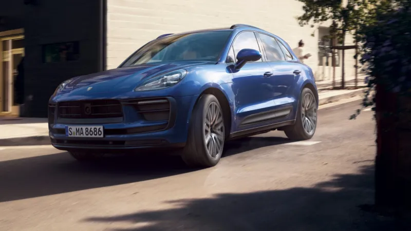 Porsche Macan تستعيد محرك البنزين.. ماذا نعرف عن طراز 2028؟