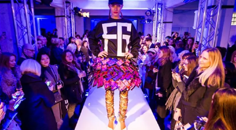 إطلاق تنورة مصنوعة بالكامل من 80 هاتف نوكيا